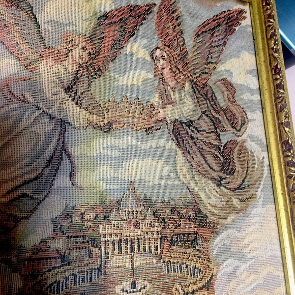 Vintage Tapestry Angels Crowing Glory Gold Frame 10.5"x10.5" - Picture 3 of 8